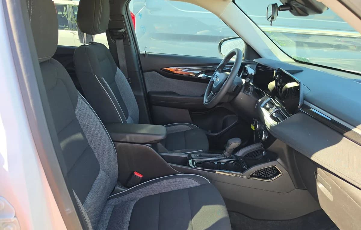 2025 CHEVROLET TRAILBLAZER LT 5
