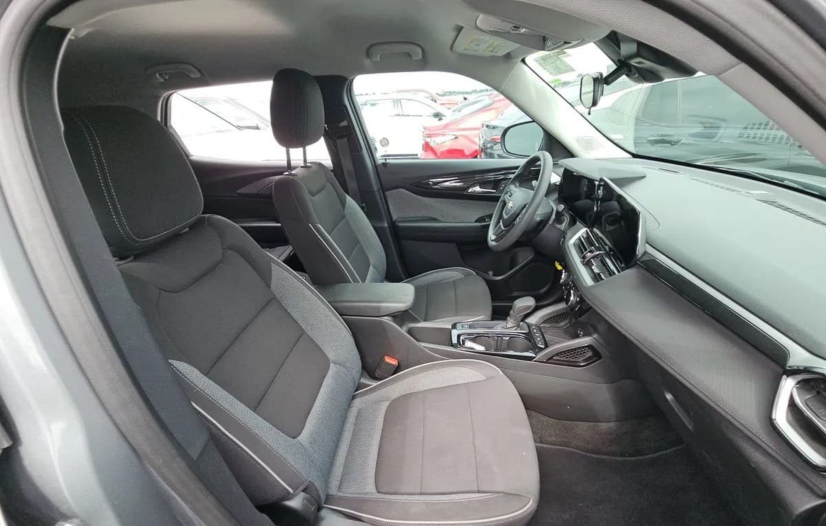 2025 CHEVROLET TRAILBLAZER LT 5