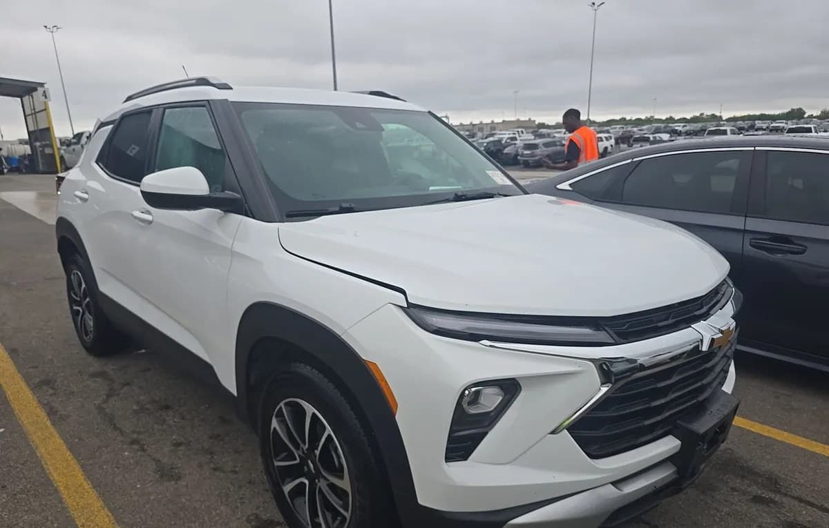 2025 CHEVROLET TRAILBLAZER LT 4