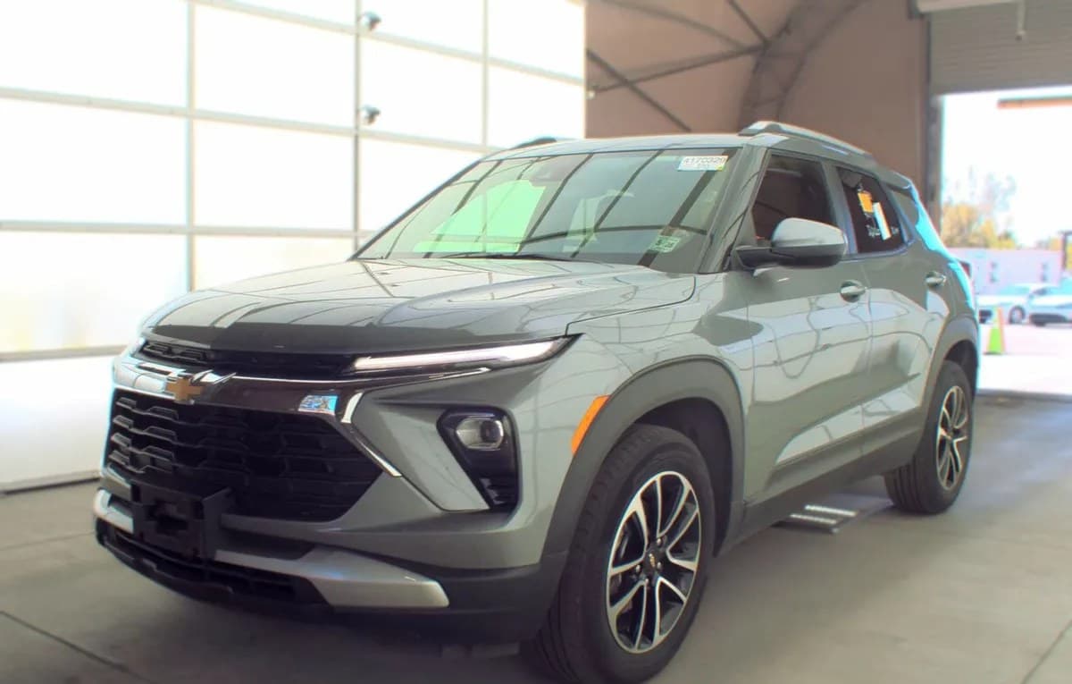 2025 CHEVROLET TRAILBLAZER LT 2