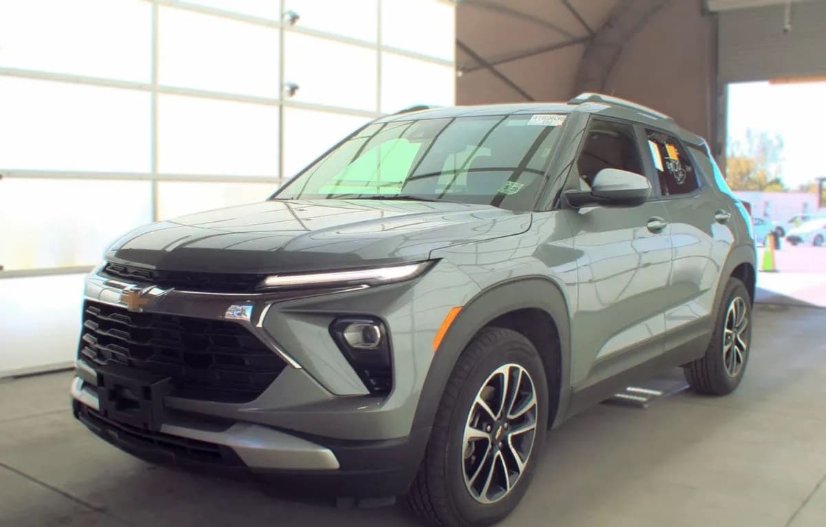 2025 CHEVROLET TRAILBLAZER LT 2