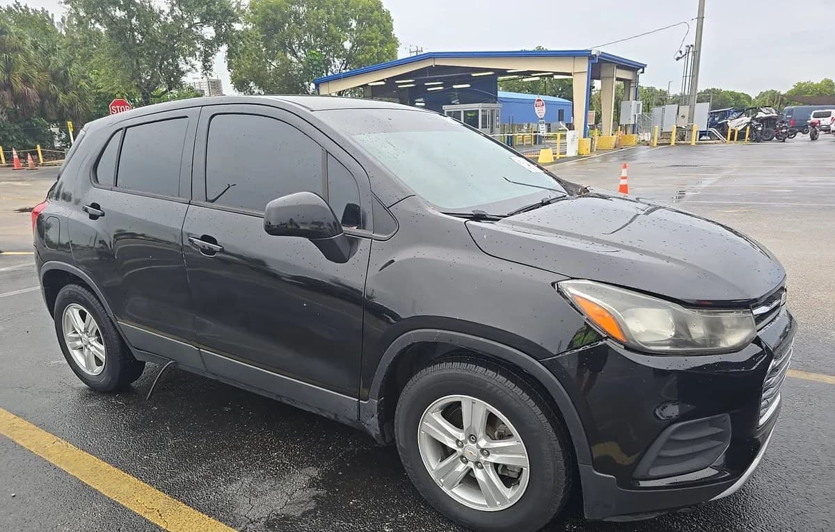 2021 CHEVROLET TRAX LS 3