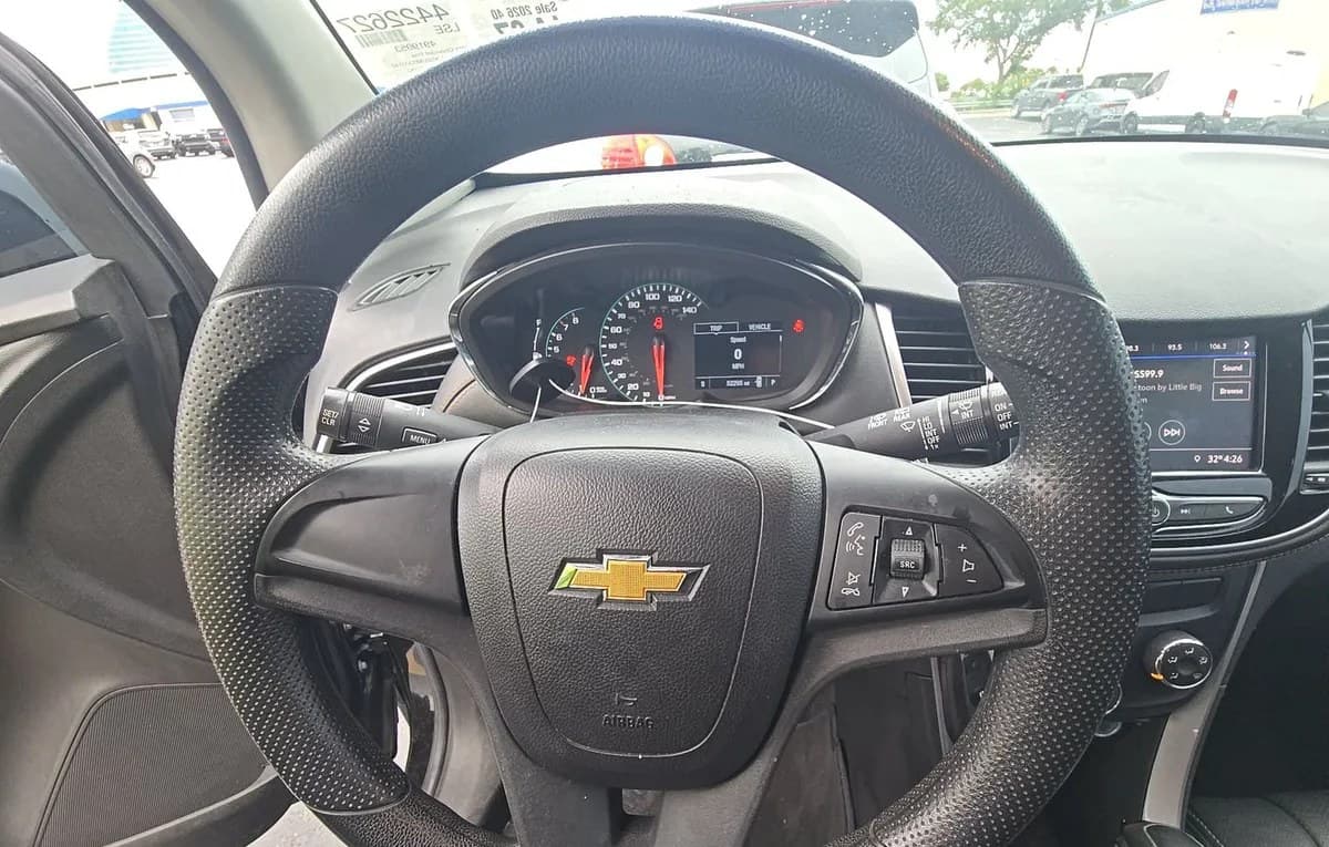 2021 CHEVROLET TRAX LS 6
