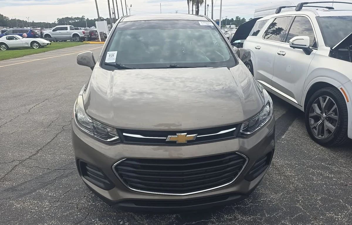 2021 CHEVROLET TRAX LS 3