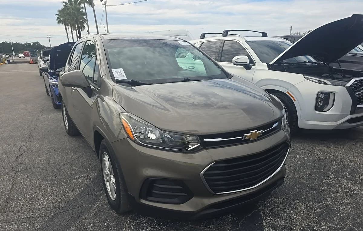 2021 CHEVROLET TRAX LS 4