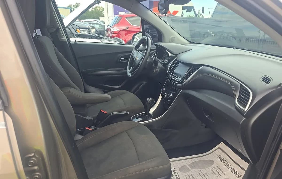 2021 CHEVROLET TRAX LS 5