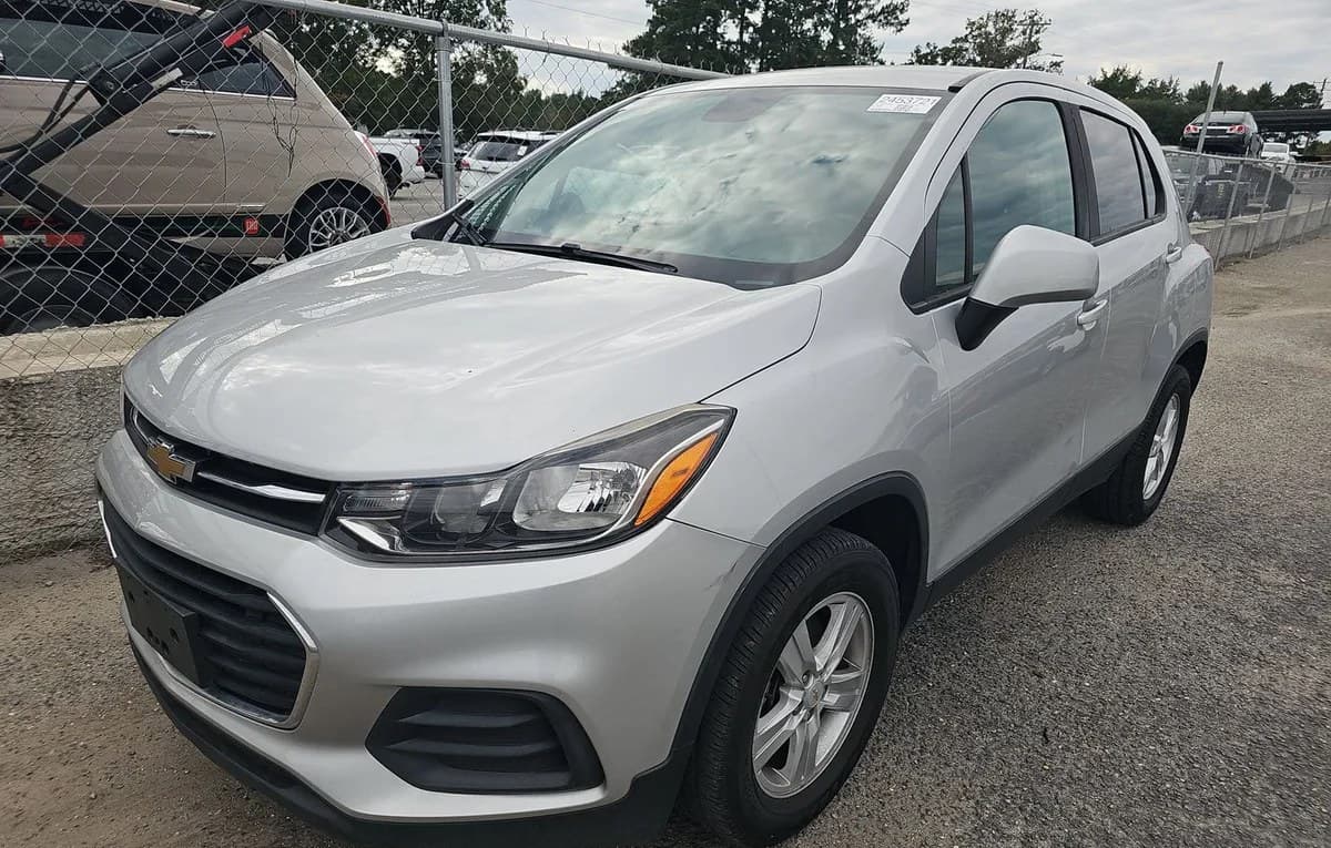 2021 CHEVROLET TRAX LS 2