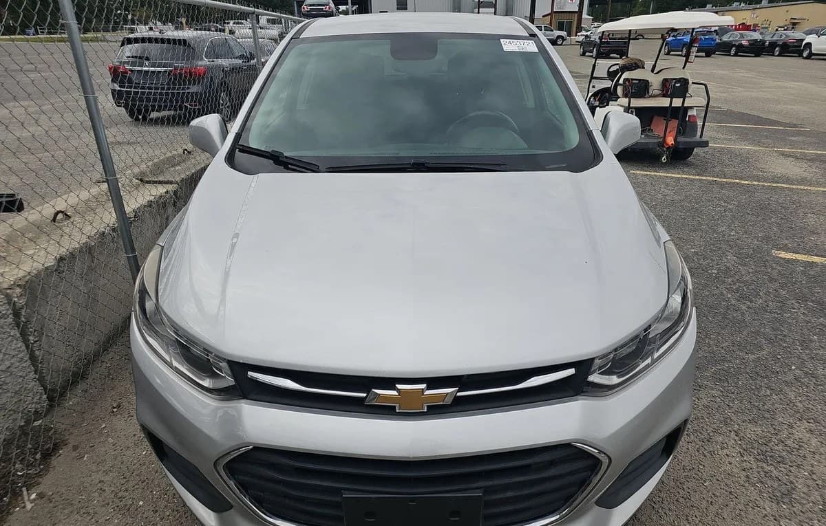 2021 CHEVROLET TRAX LS 3