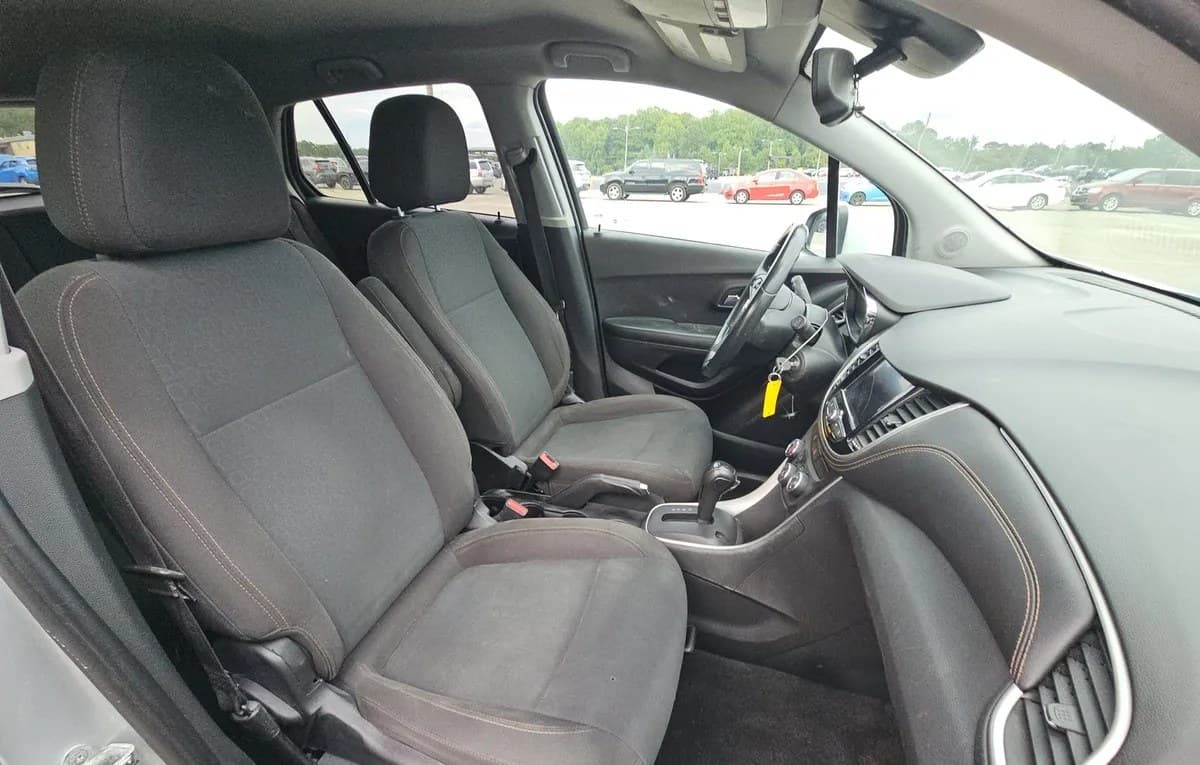 2021 CHEVROLET TRAX LS 5