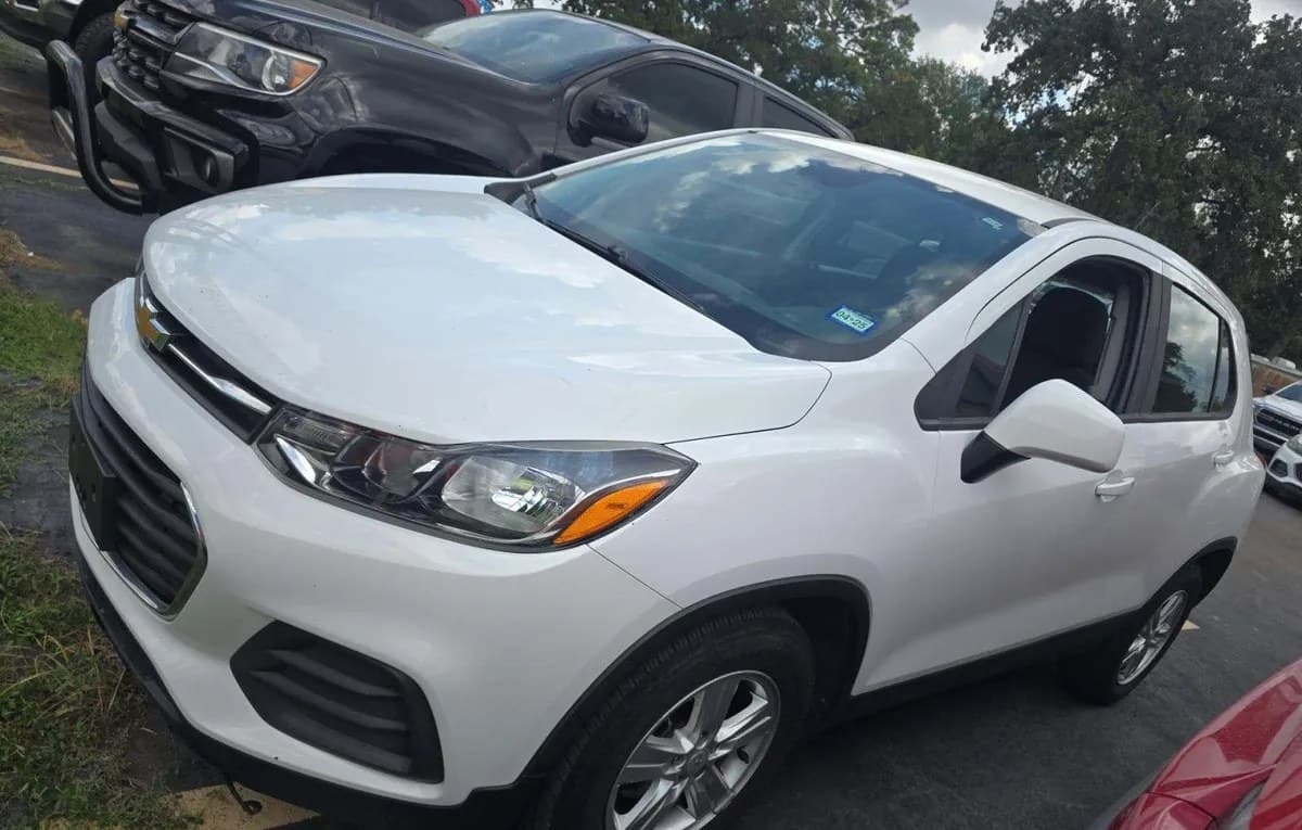 2021 CHEVROLET TRAX LS 2