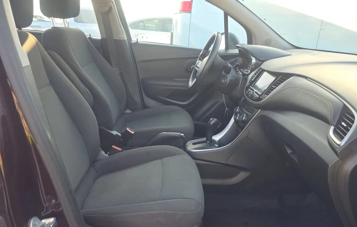 2020 CHEVROLET TRAX LS 5