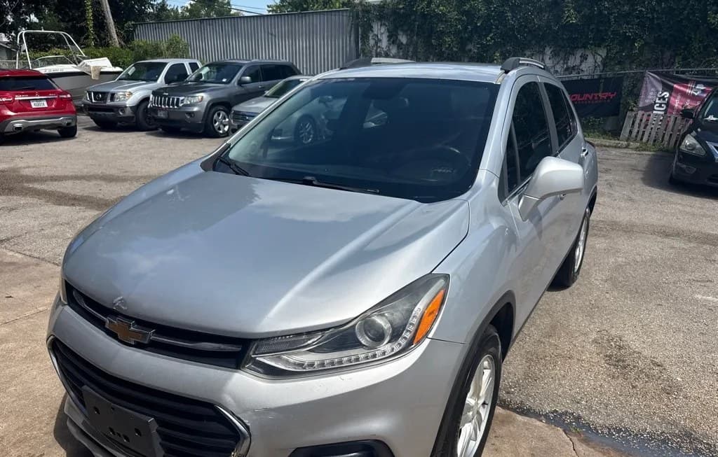2017 CHEVROLET TRAX LT 2