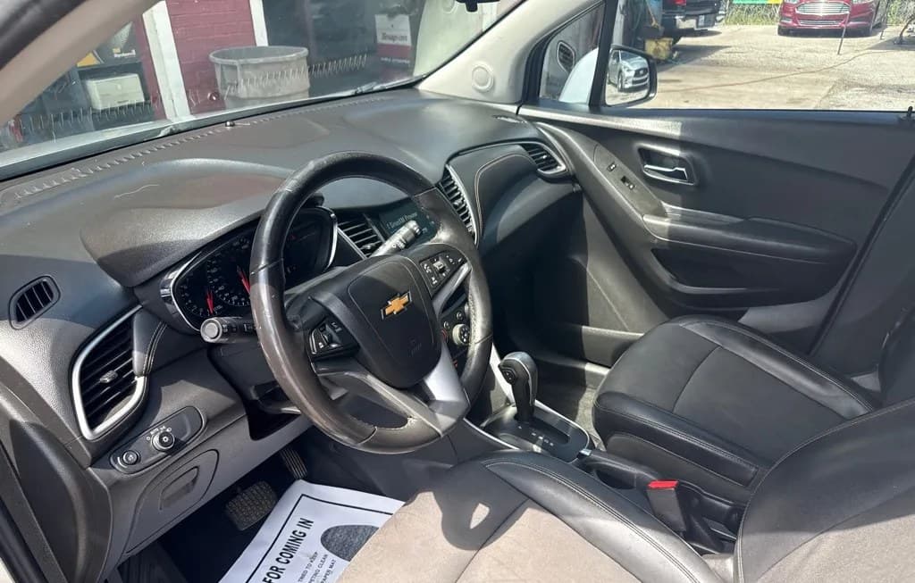 2017 CHEVROLET TRAX LT 6