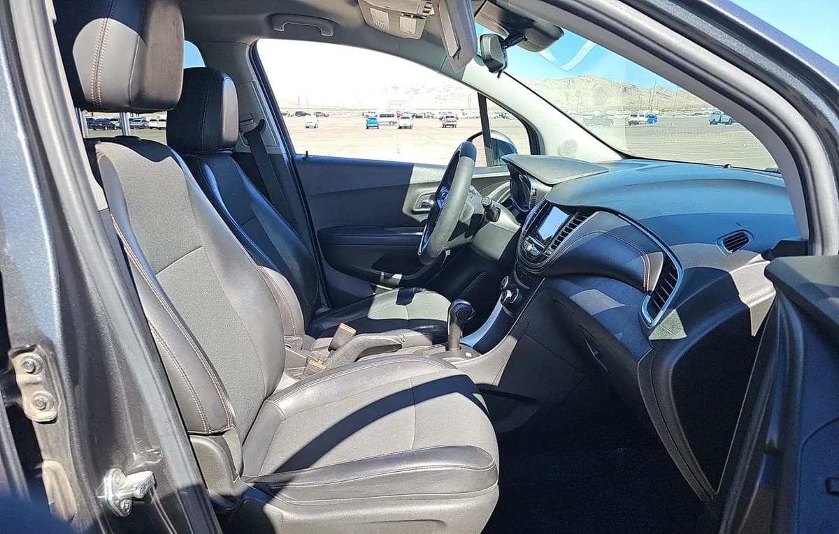 2018 CHEVROLET TRAX LT 4
