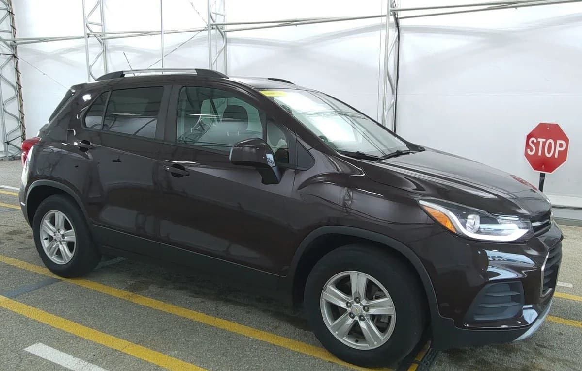 2021 CHEVROLET TRAX LT 4