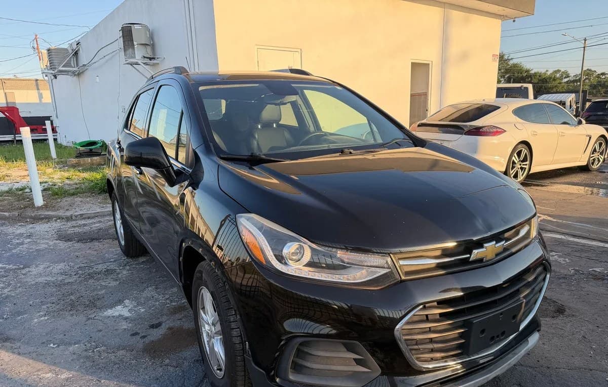 2019 CHEVROLET TRAX LT 3