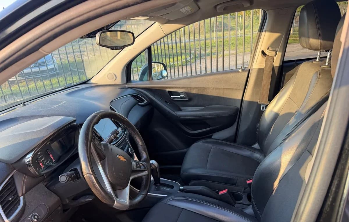 2019 CHEVROLET TRAX LT 6