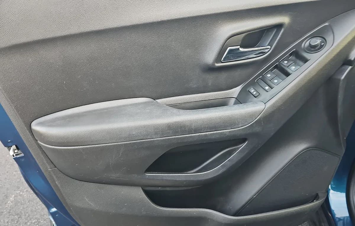 2020 CHEVROLET TRAX LT 6