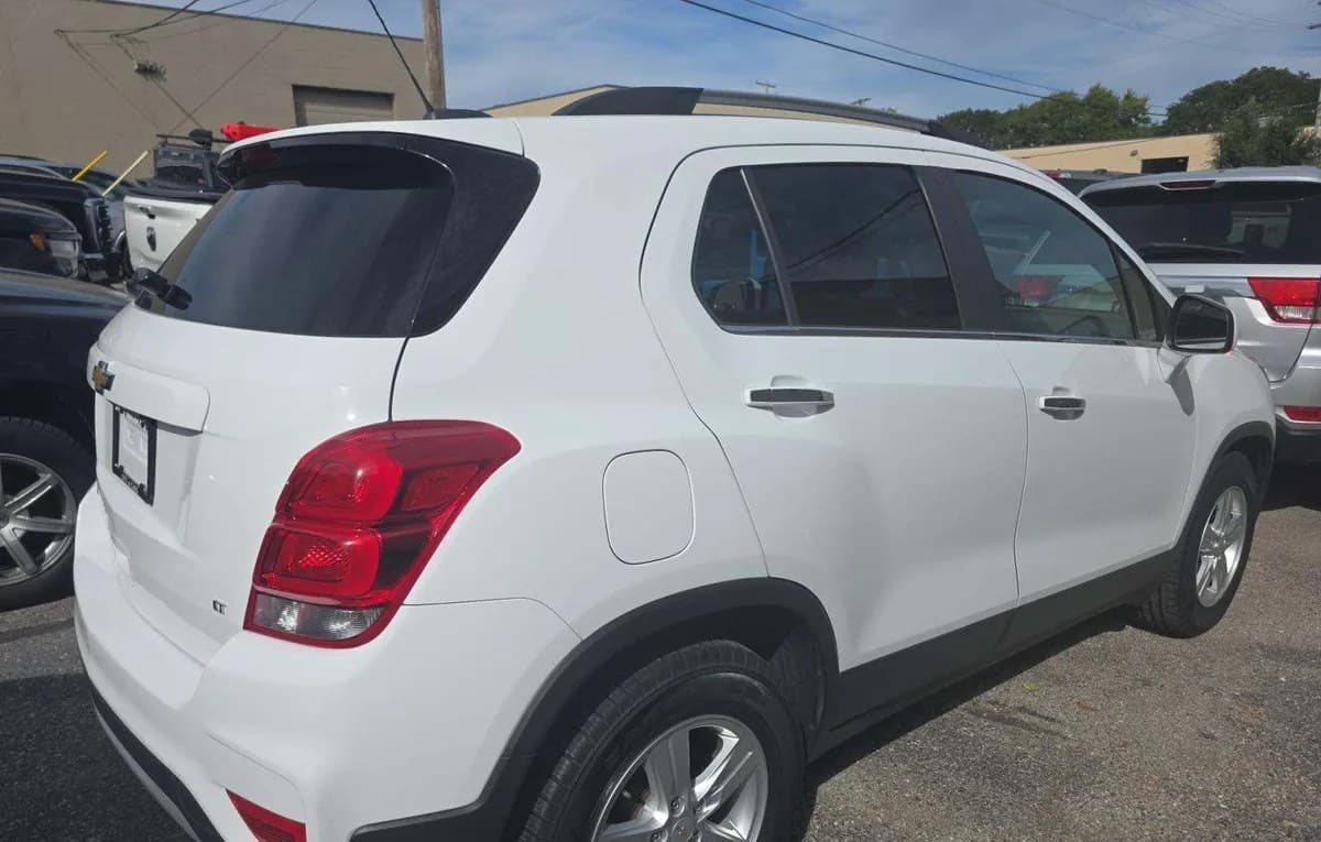 2019 CHEVROLET TRAX LT 4