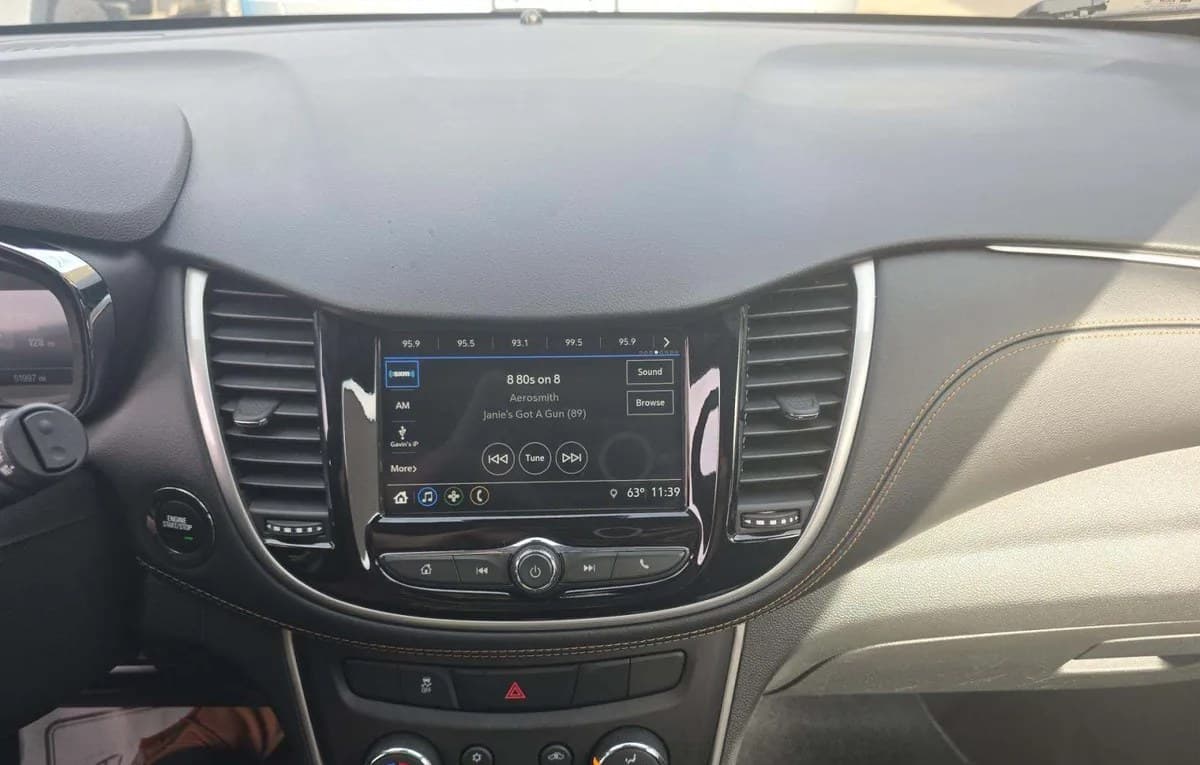 2019 CHEVROLET TRAX LT 7