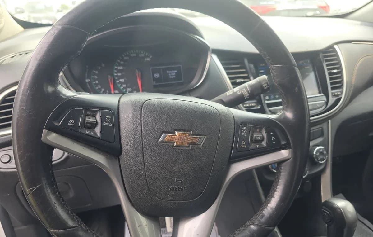 2019 CHEVROLET TRAX LT 7