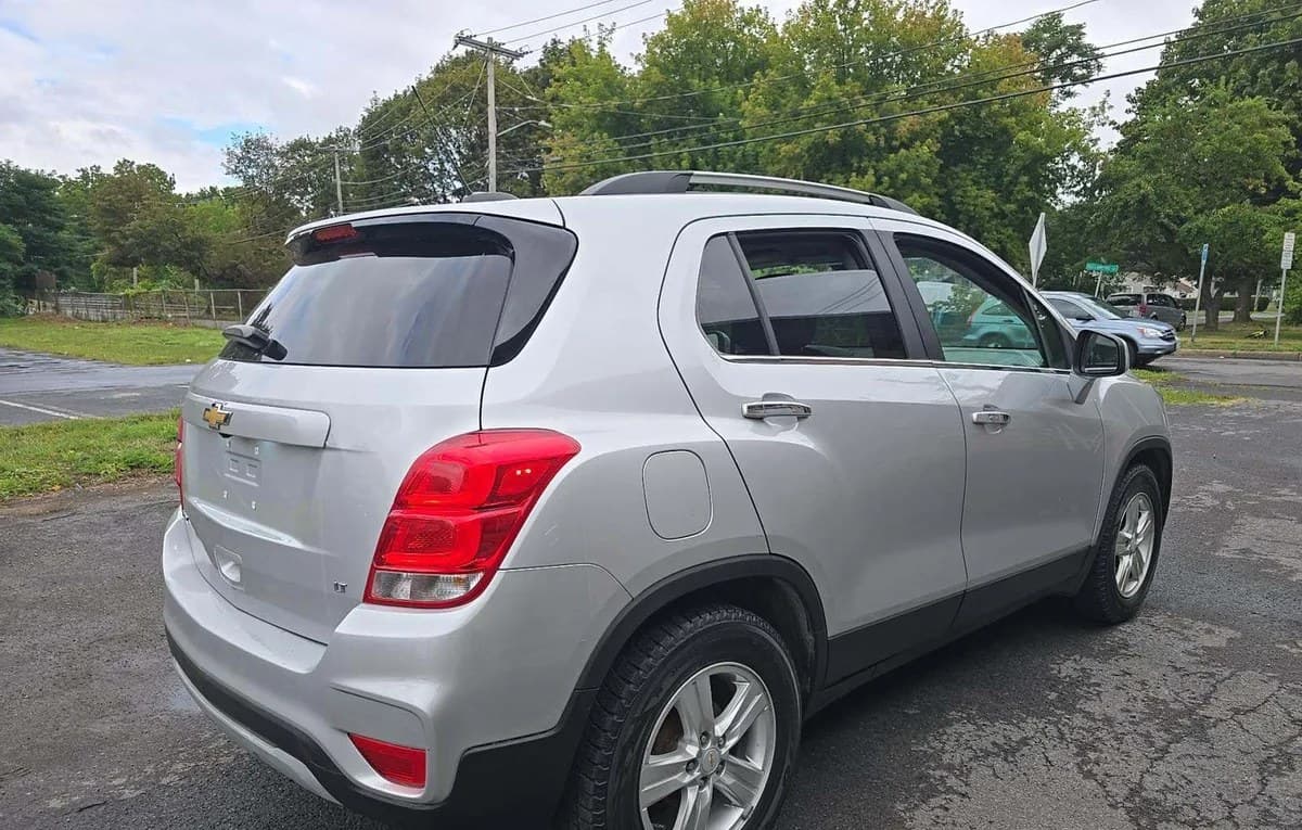 2020 CHEVROLET TRAX LT 3