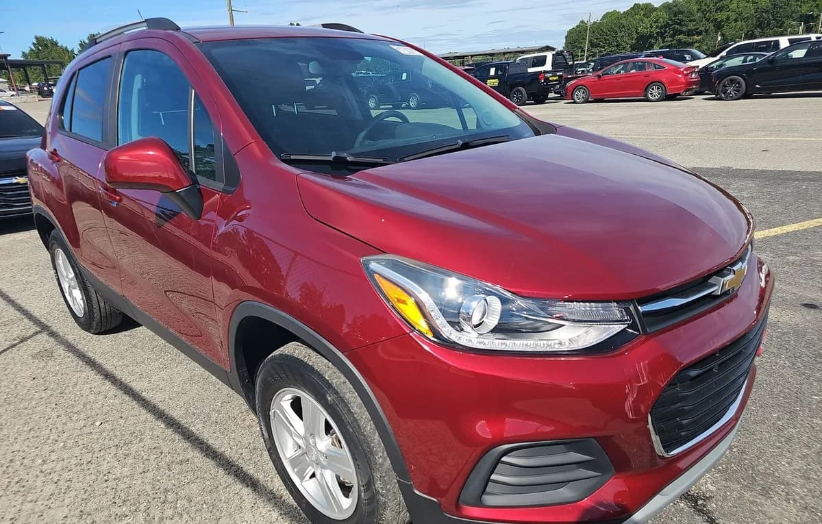 2021 CHEVROLET TRAX LT 4