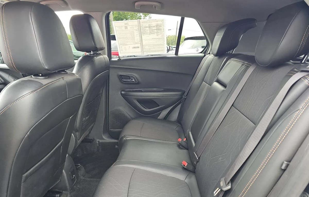 2019 CHEVROLET TRAX LT 7