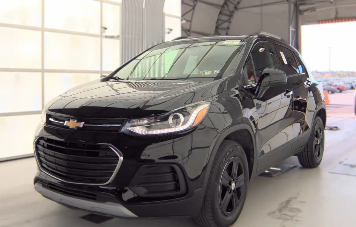 2020 CHEVROLET TRAX LT 2