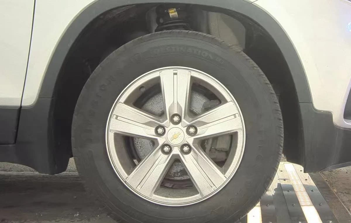 2022 CHEVROLET TRAX LT 7