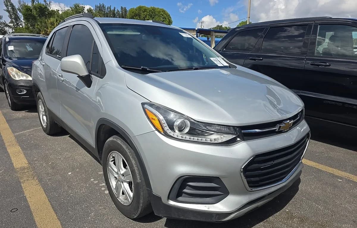 2022 CHEVROLET TRAX LT 4