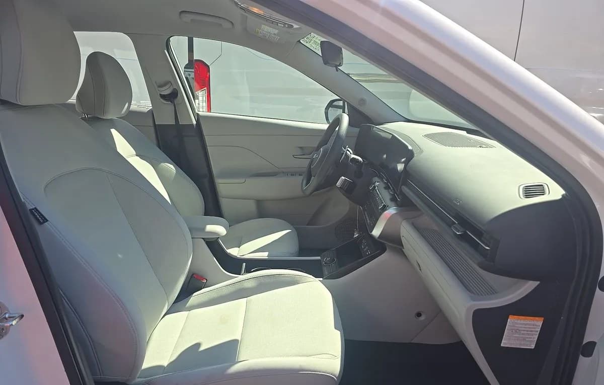 2024 HYUNDAI KONA EV SE 5