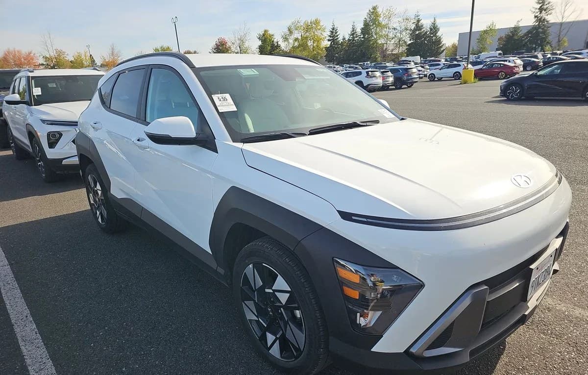 2025 HYUNDAI KONA SEL 4