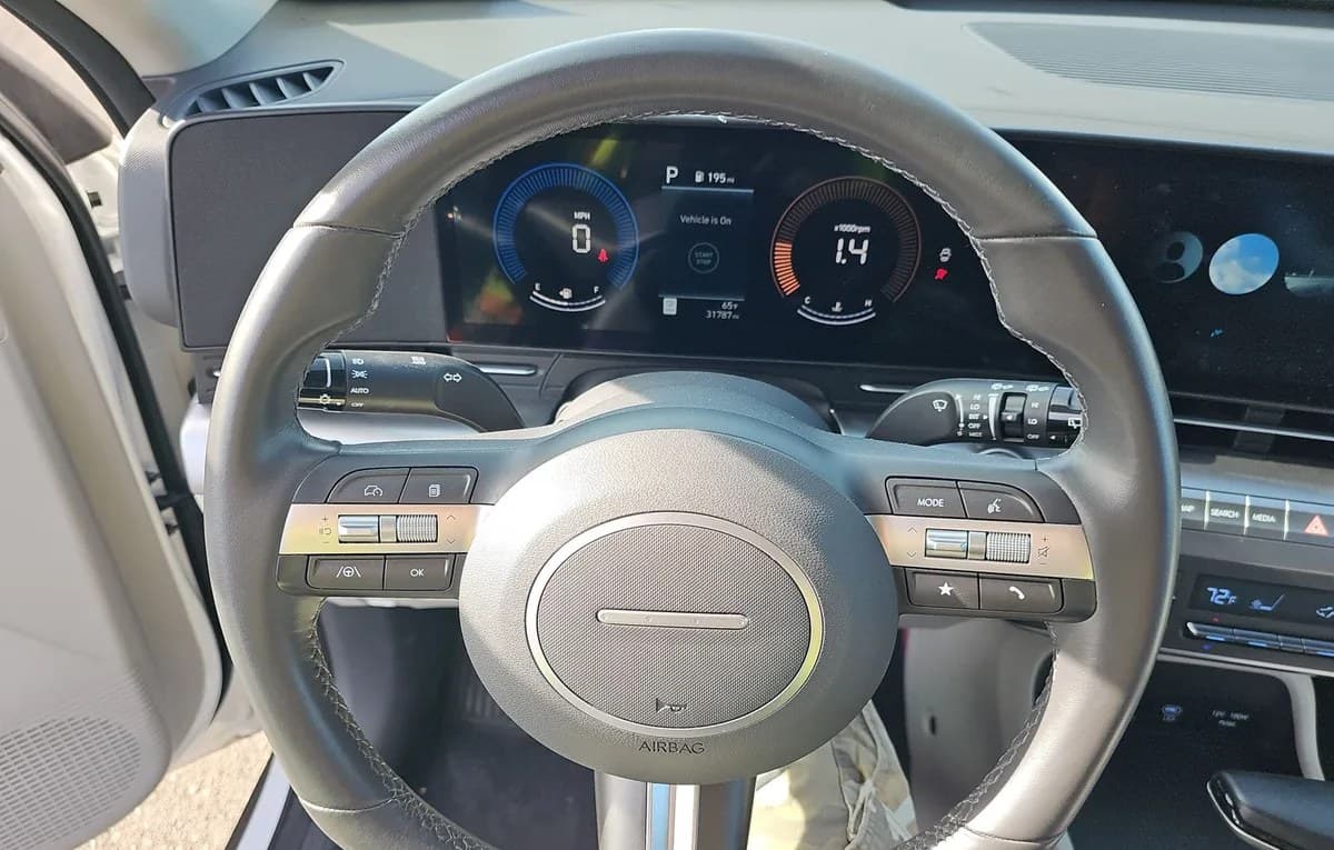 2025 HYUNDAI KONA SEL 7