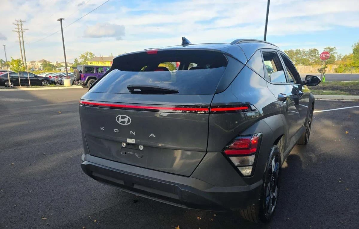 2025 HYUNDAI KONA SEL 4