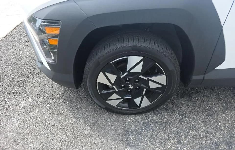2025 HYUNDAI KONA SEL 5