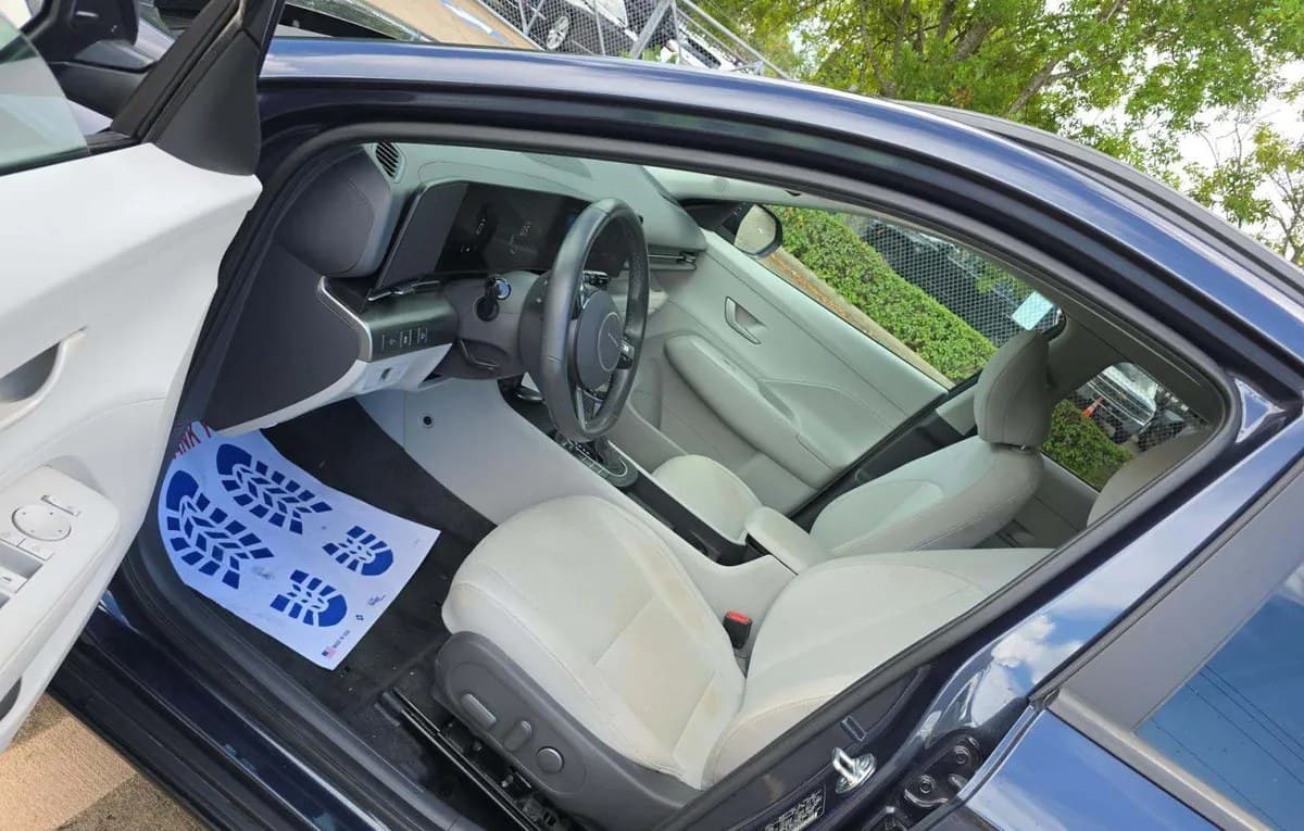 2025 HYUNDAI KONA SEL 4