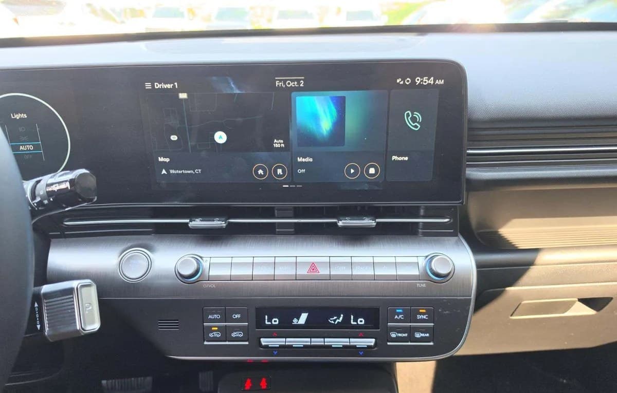 2024 HYUNDAI KONA SEL 7
