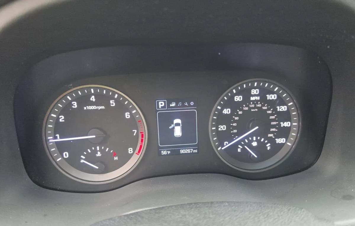 2017 HYUNDAI TUCSON SE 6