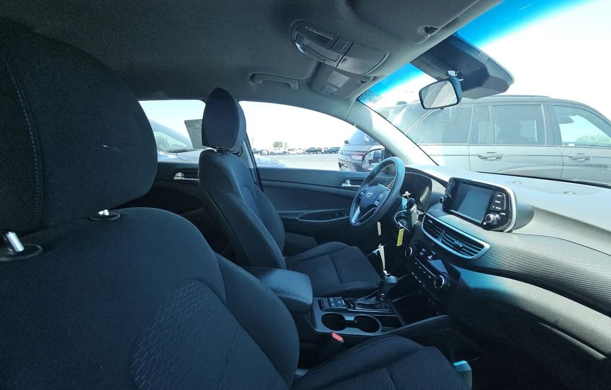 2019 HYUNDAI TUCSON SE 4
