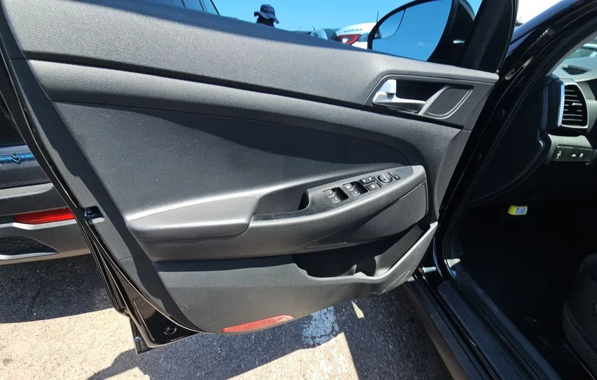 2019 HYUNDAI TUCSON SE 5