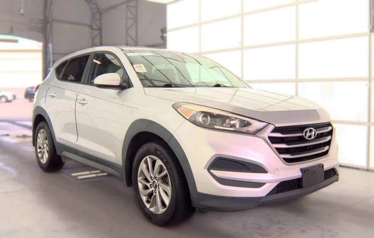 2018 HYUNDAI TUCSON SE 4