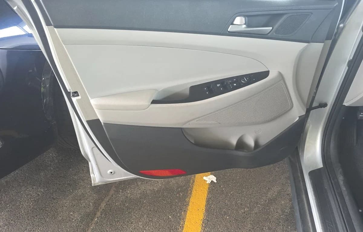 2018 HYUNDAI TUCSON SE 6