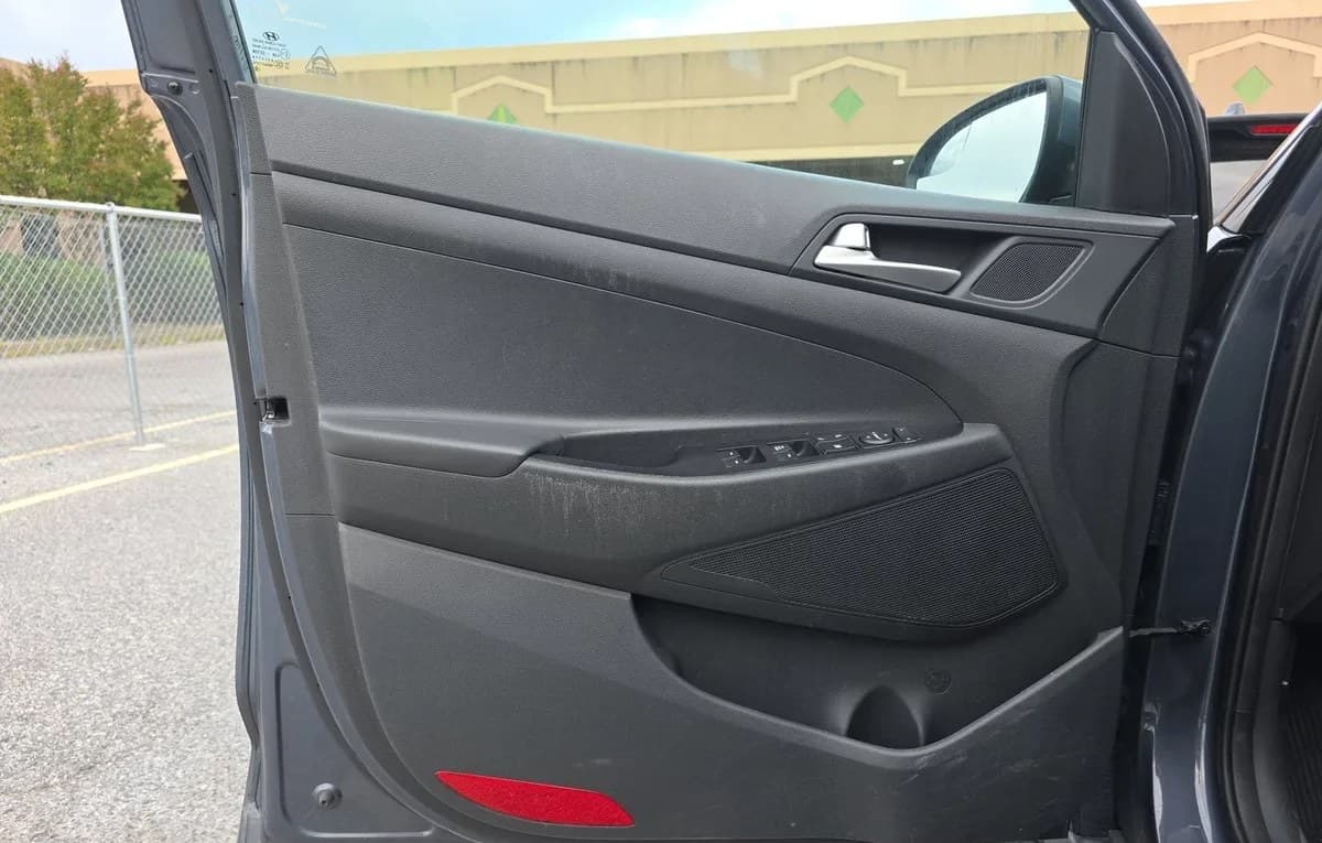 2019 HYUNDAI TUCSON SE 6