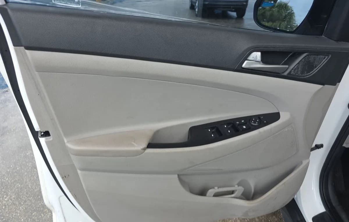 2019 HYUNDAI TUCSON SE 6