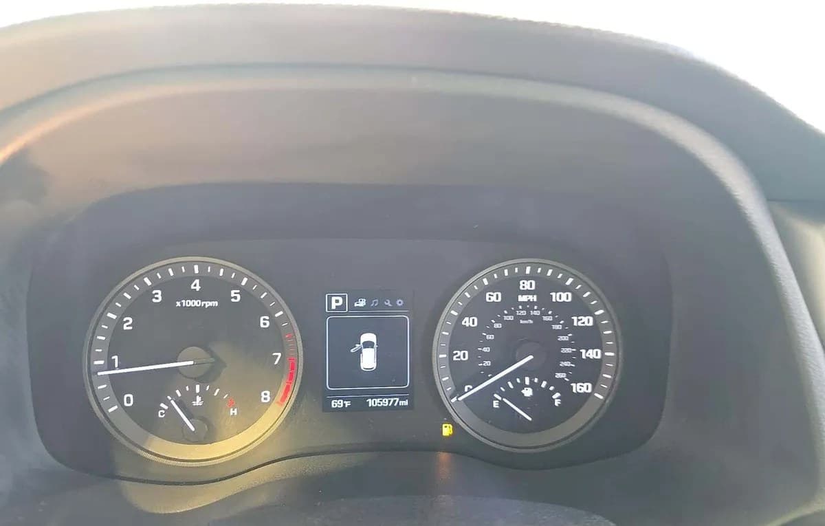 2017 HYUNDAI TUCSON SE 6