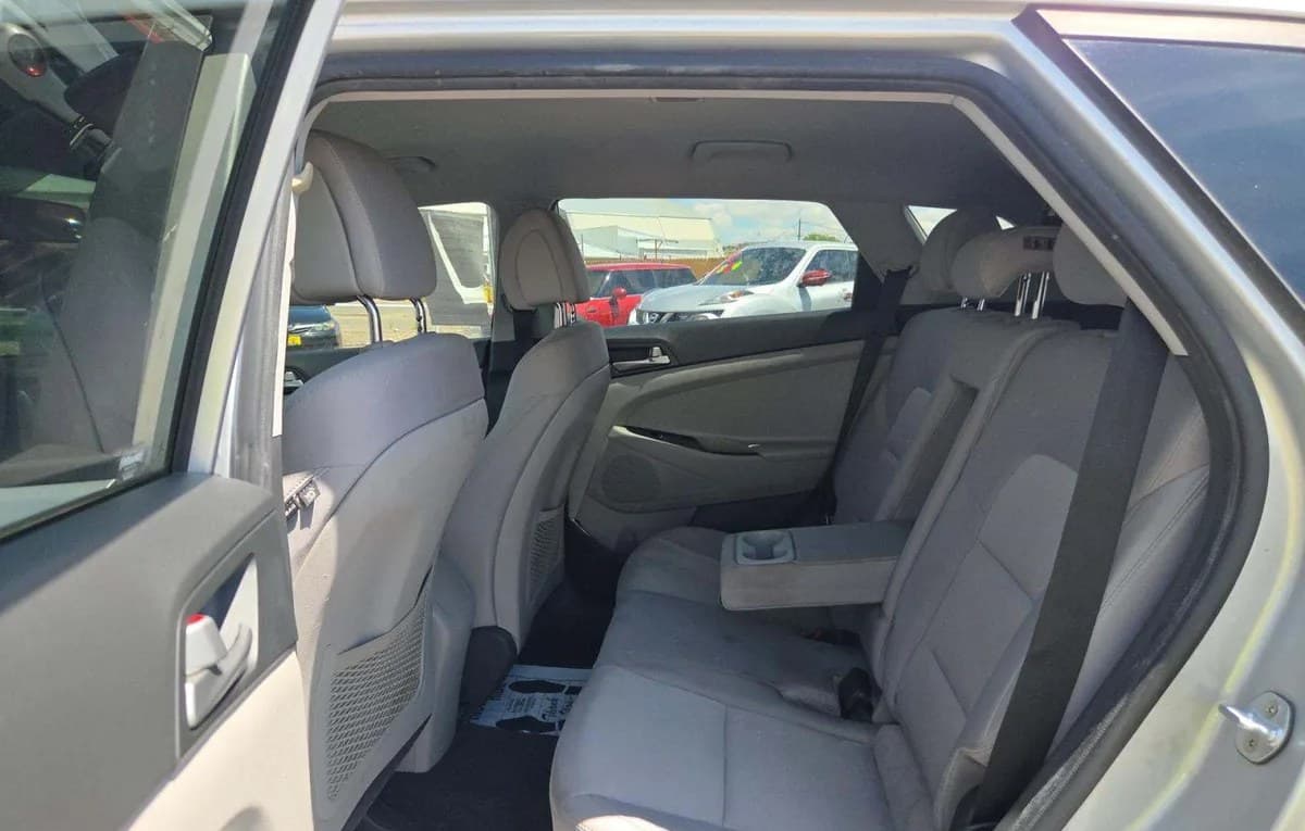 2018 HYUNDAI TUCSON SE 7