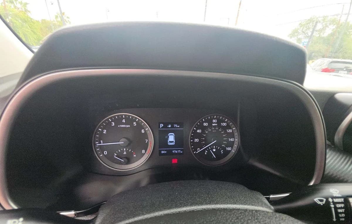 2019 HYUNDAI TUCSON SE 6