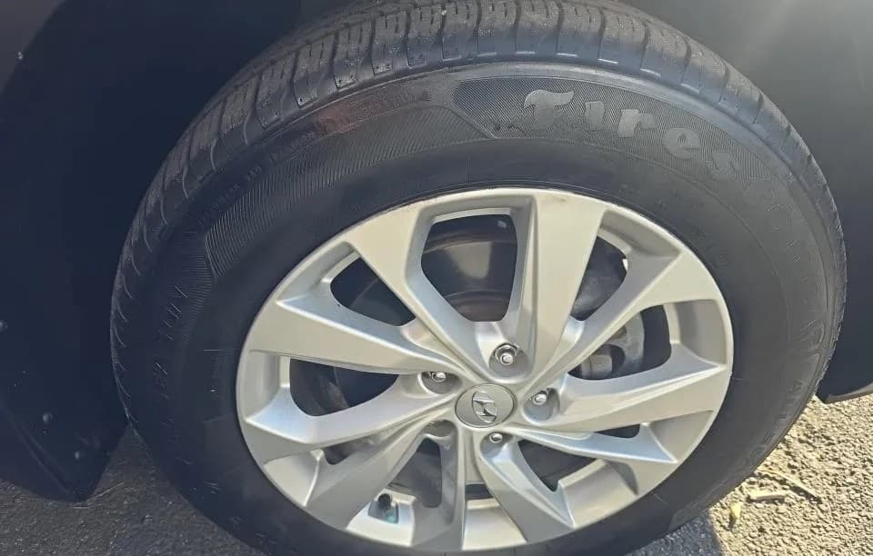 2020 HYUNDAI TUCSON SE 6