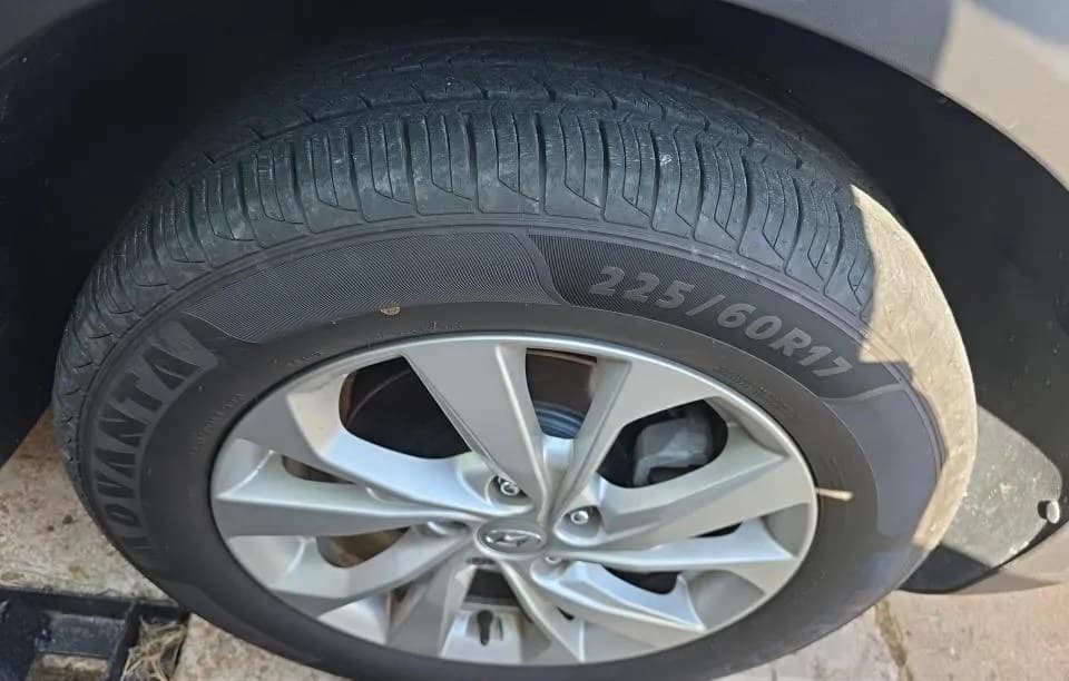 2019 HYUNDAI TUCSON SE 6